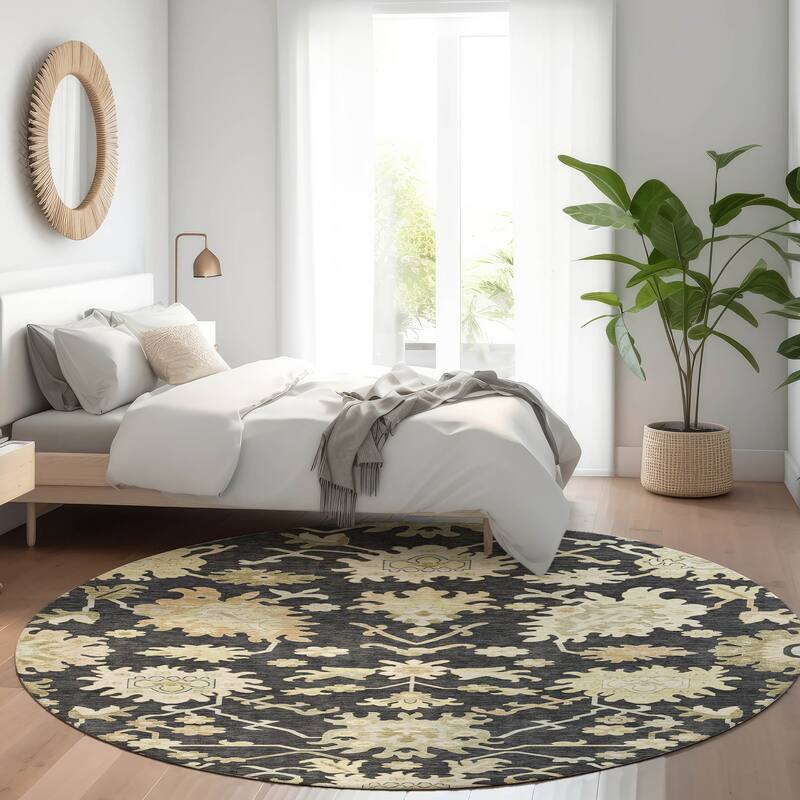Machine Washable Indoor/ Outdoor Traditional Casual Chantille Rug - Black - 8' x 8'