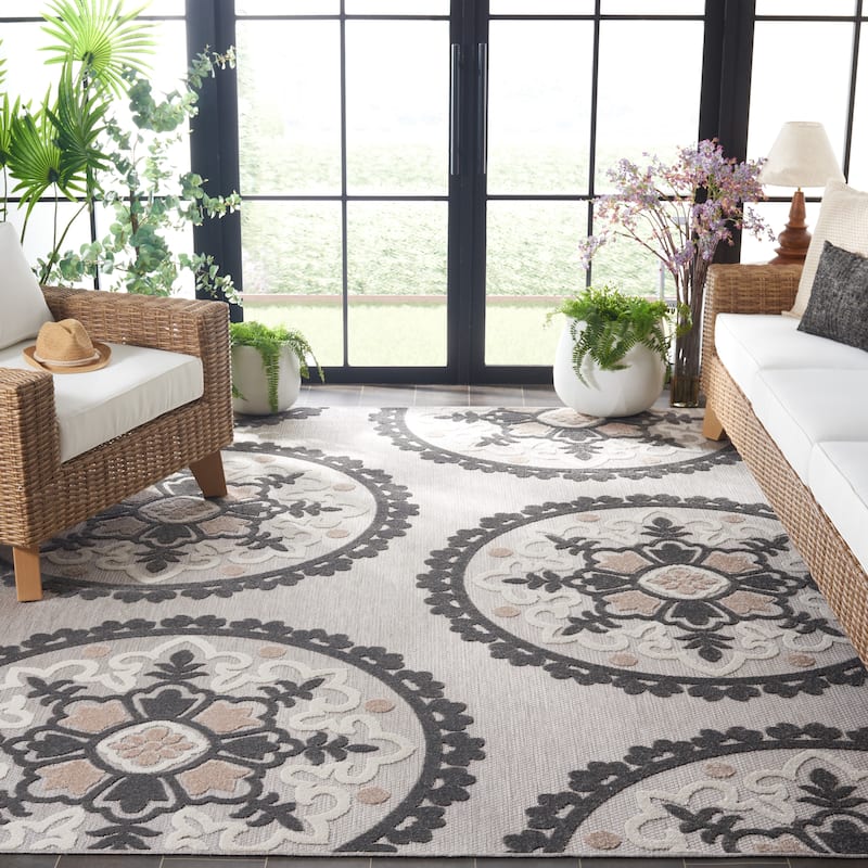 SAFAVIEH Sams Margarett Cottage Vukadinka Transitional Rug - 8' x 10'