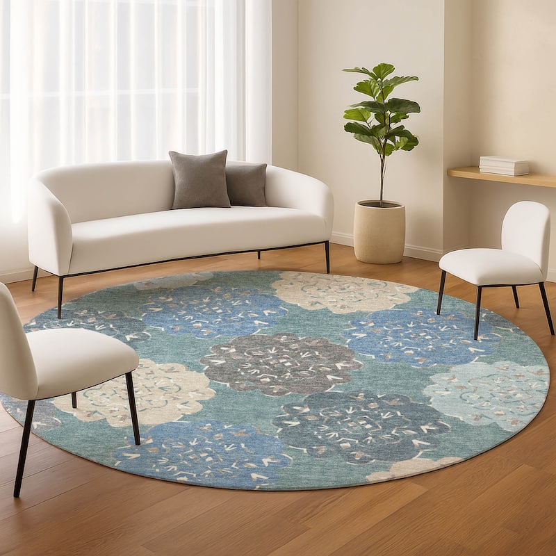Machine Washable Indoor/ Outdoor Global Motif Chantille Rug
