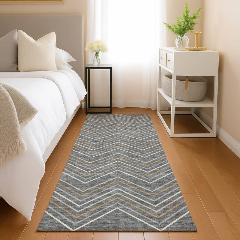 Machine Washable Indoor/ Outdoor Modern Chevron Chantille Rug