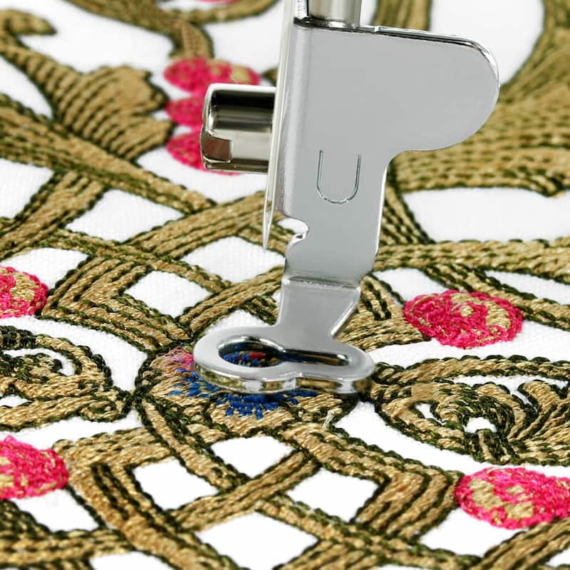 Brother Innov-is NQ1700E ( NQ 1700E / NQ1700 ) 6" x 10" Embroidery Field Embroidery Machine