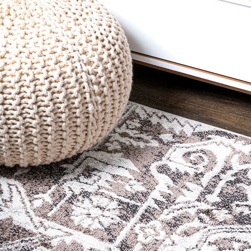 JONATHAN Y Irving Grand Medallion Ornate Area Rug