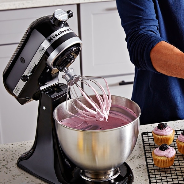KitchenAid Onyx Black 4.5-Quart Classic Series Stand Mixer - On