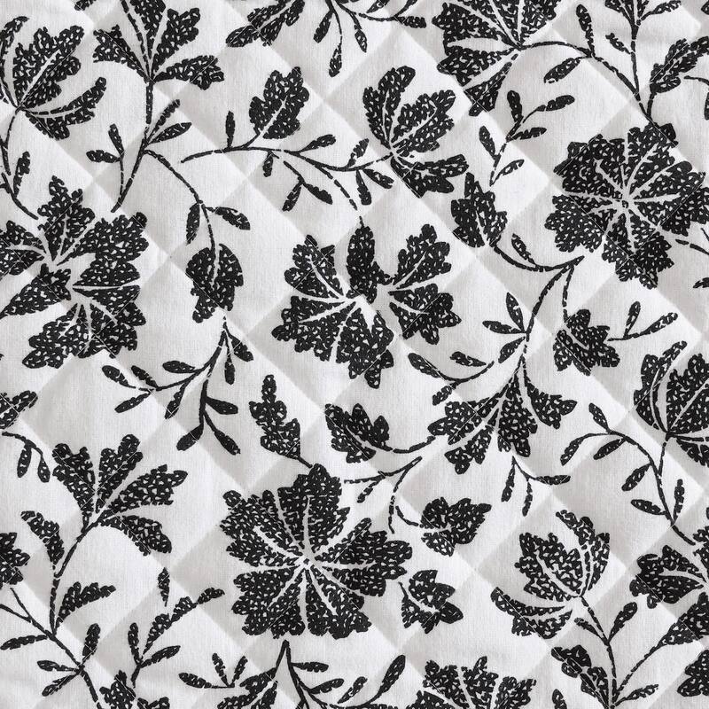 Eddie Bauer Woodblock Floral Flannel Black Quilt Set