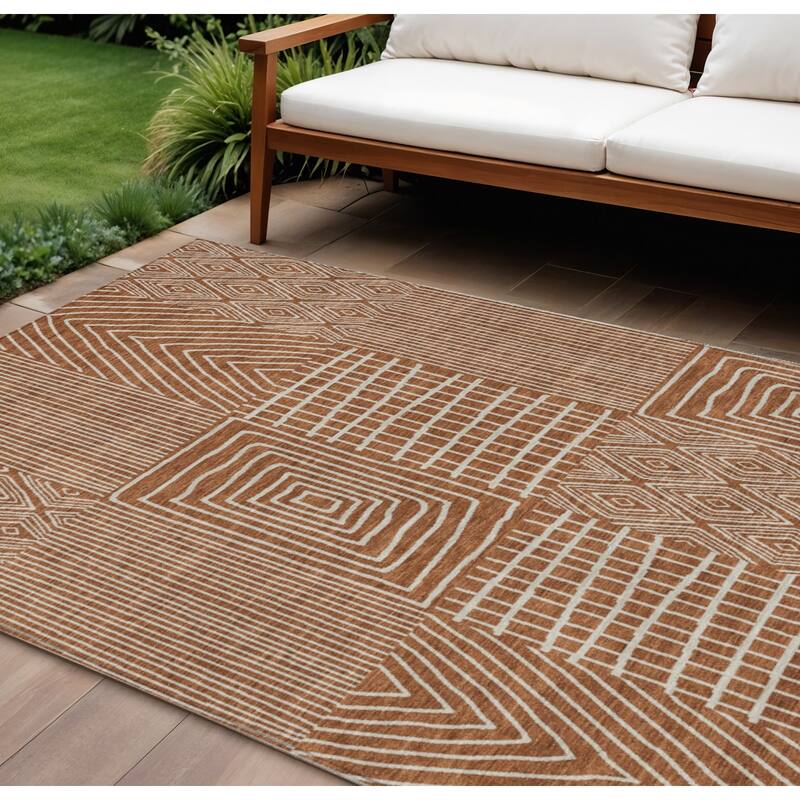 HomeRoots Geometric Transitional Rectangle Outdoor Rug - 10' X 14'