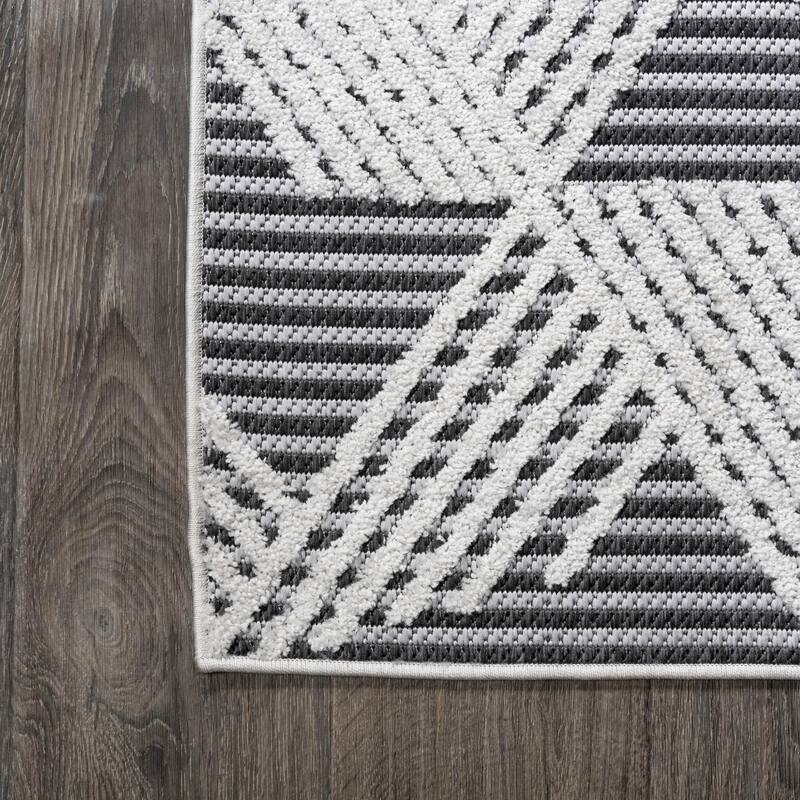 JONATHAN Y Sumak High-Low Pile Art Deco Geometric Indoor/Outdoor Area Rug