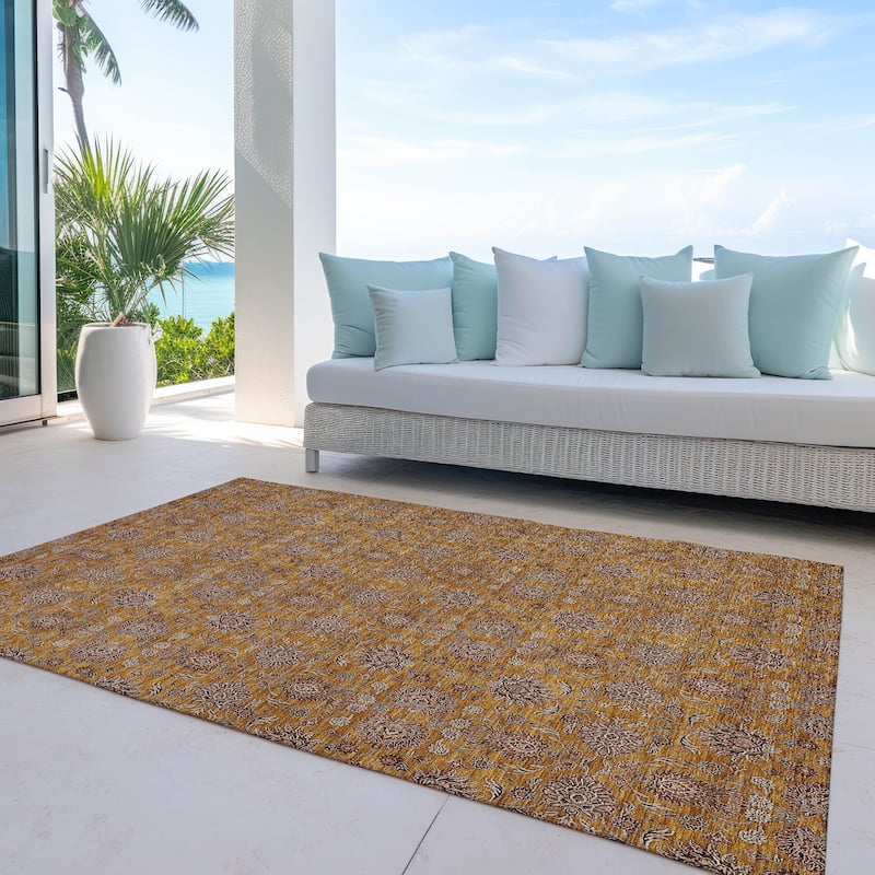 Machine Washable Indoor/ Outdoor Chantille Traditional Floral Rug