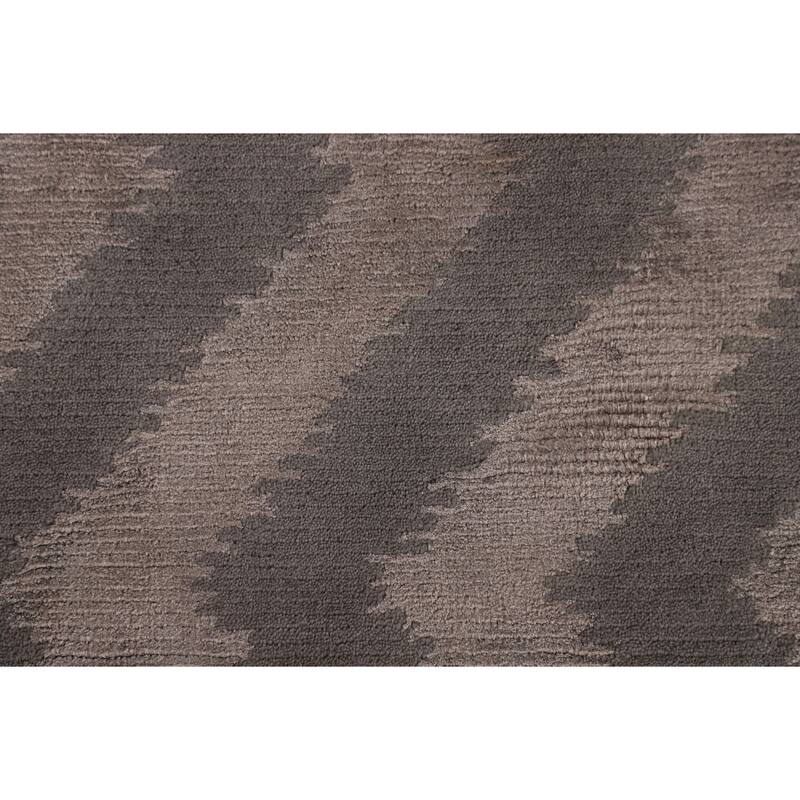 Chevron Style Nepalese Area Rug Handmade Wool Carpet - 8'11" x 11'7"