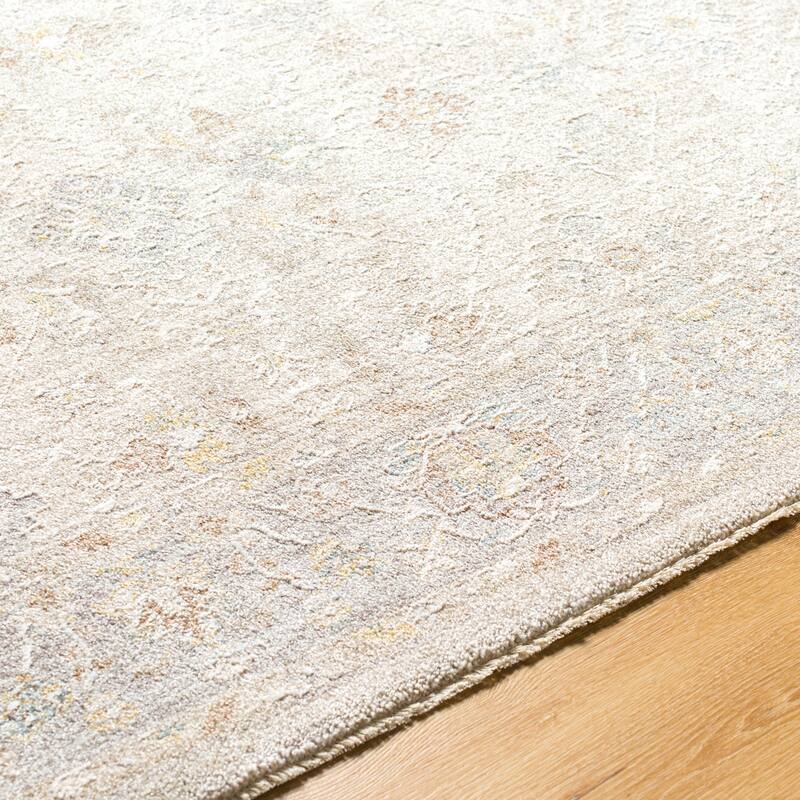 Derrick Traditional Area Rug