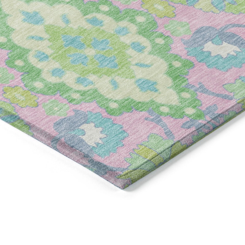 Machine Washable Indoor/ Outdoor Boho Traditional Chantille Rug