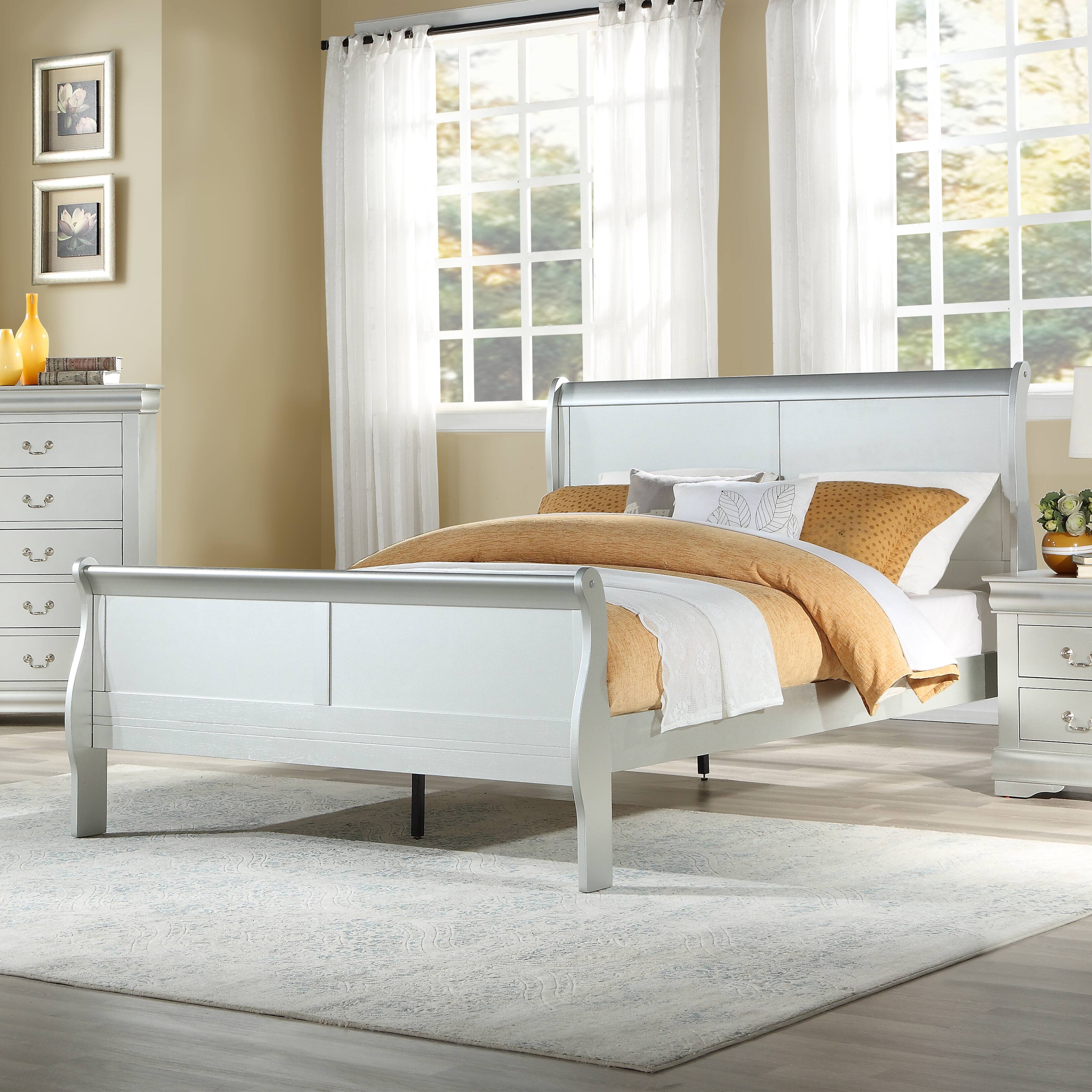 Traditional Louis Philippe Queen Sleigh Bed in Platinum with Headboard