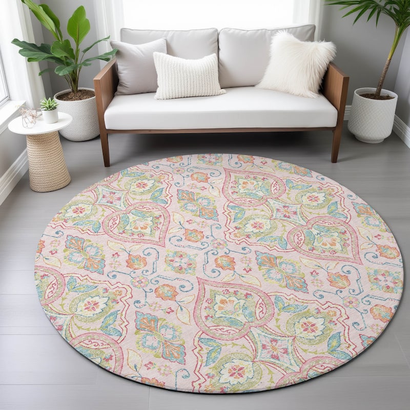 Machine Washable Indoor/Outdoor Traditional Spades Chantille Rug