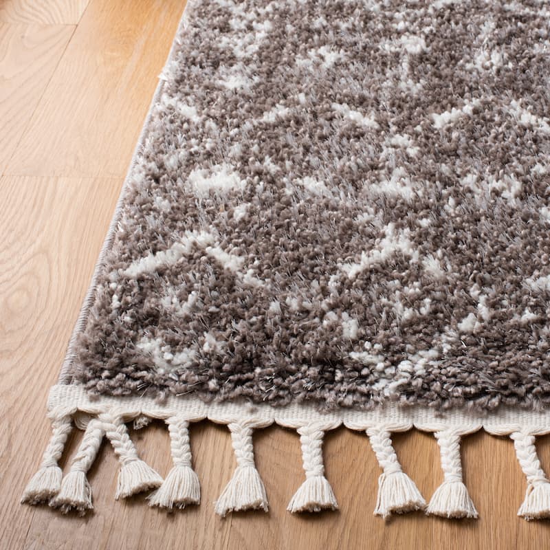 SAFAVIEH Berber Fringe Dashurije Leatha Trellis Rug - 6'7" Square