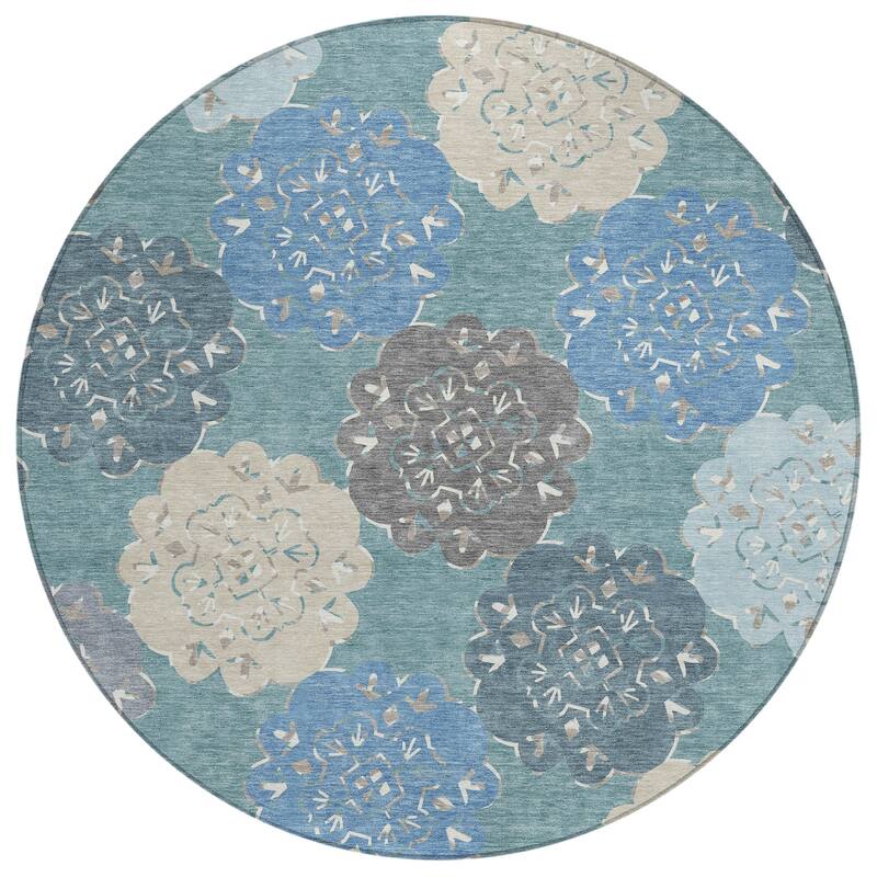 Machine Washable Indoor/ Outdoor Global Motif Chantille Rug