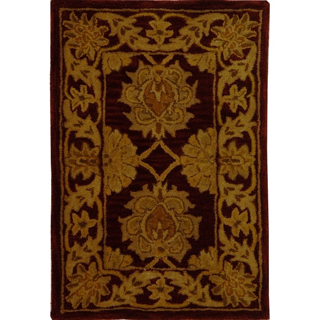 SAFAVIEH Handmade Heritage Lehte Traditional Oriental Wool Rug - 2'3" x 4' - Maroon