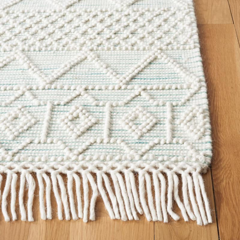 SAFAVIEH Handmade Natura Tobea Fringe Wool Rug