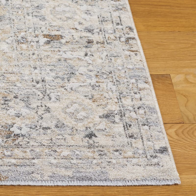 SAFAVIEH Finley Stoyanka Floral Rug