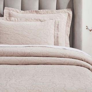 Superior Hibiscus Cotton Matelasse Woven Bedspread and Sham Set