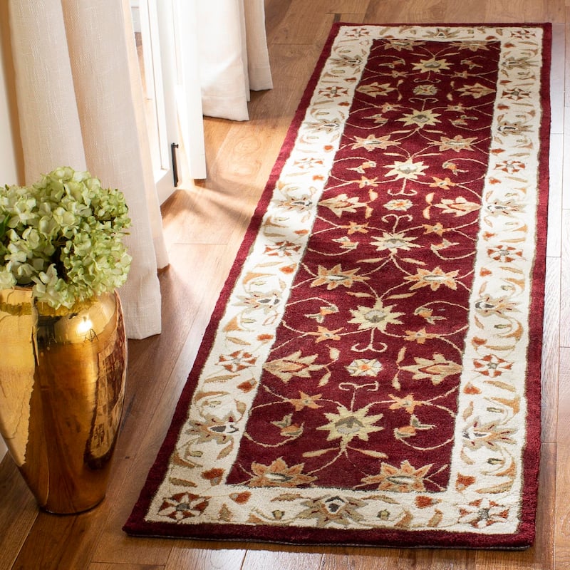 SAFAVIEH Handmade Total Performance Sofiea Oriental Rug - 2'3" x 9' Runner - Red/Ivory