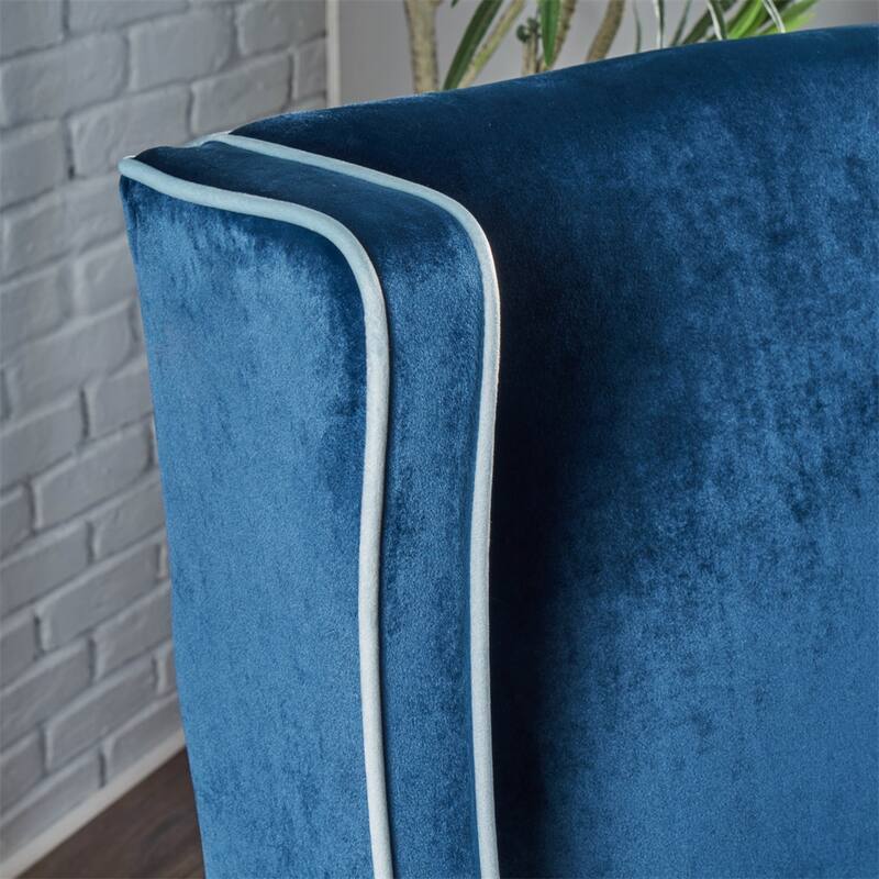 Club Chair 