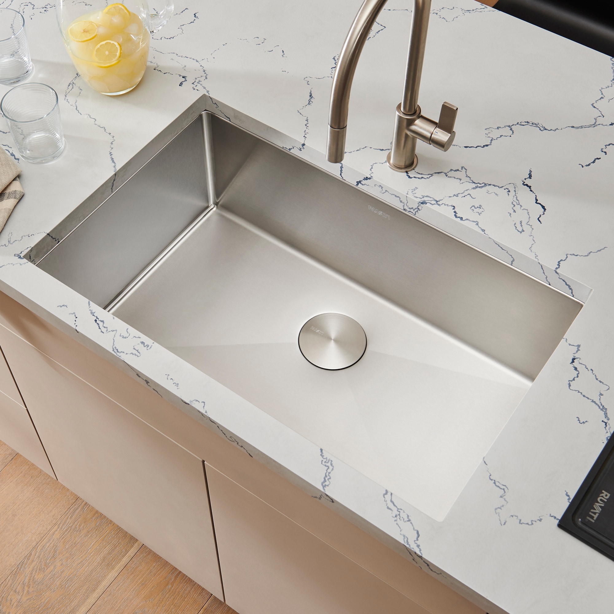 Ruvati 33-inch Undermount 16 Gauge Tight Radius Large Kitchen Sink Stainless Steel Single Bowl - RVH7433 - Silver - 33" x 19"