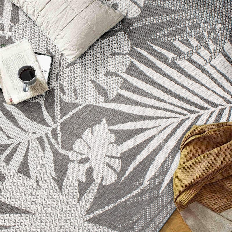 Contemporary Tropical Leaves Indoor/Outdoor Flatweave Waterproof Backyard Patio Area Rug