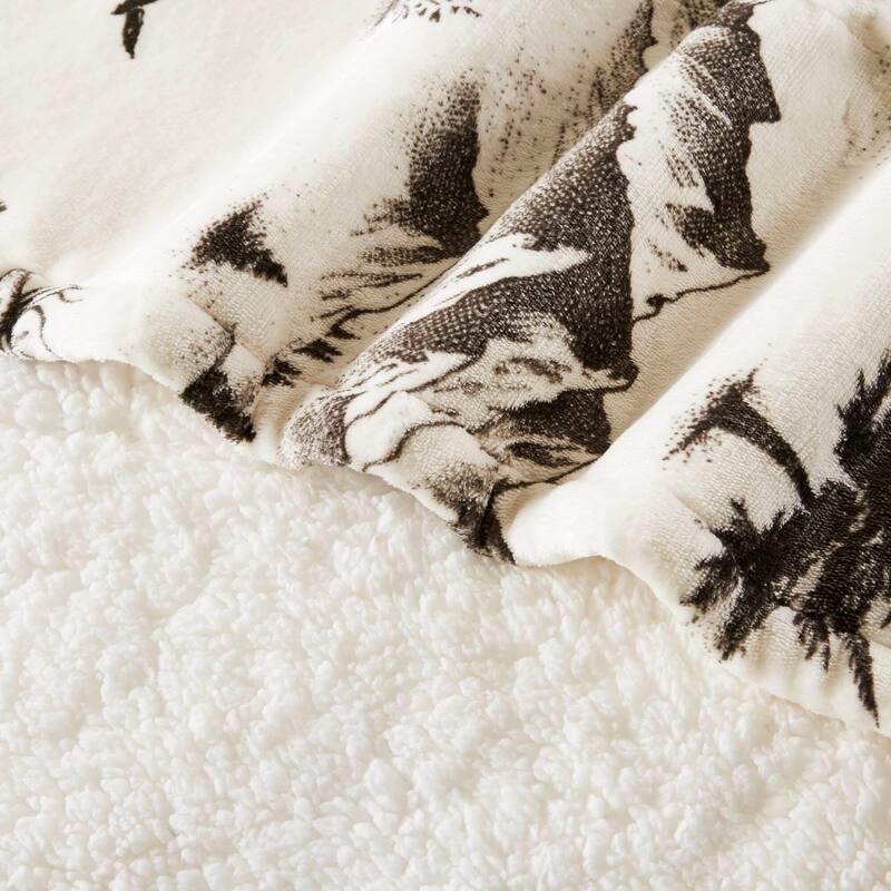 Woolrich Print Plush to Sherpa Heated Throw