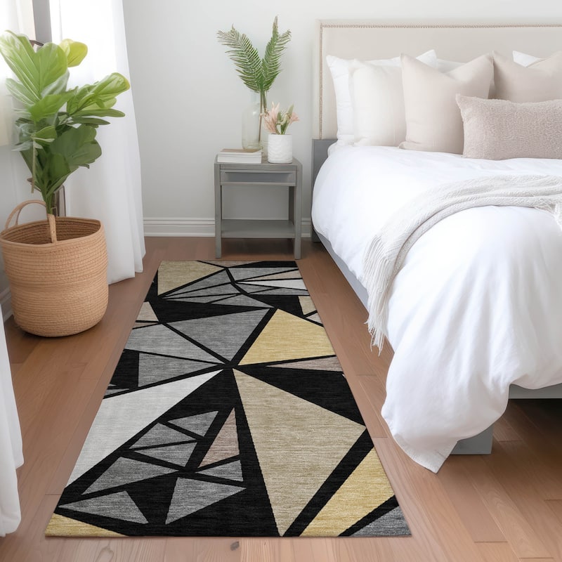 Machine Washable Indoor/ Outdoor Abstract Mosaic Chantille Rug - Black - 2'3" x 7'6"