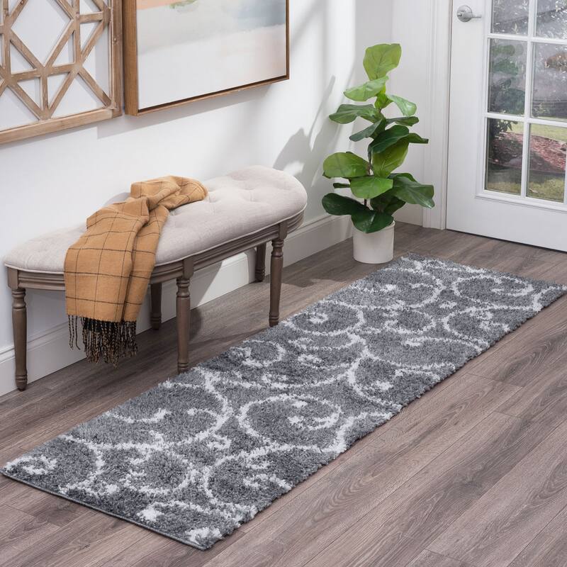 Sohni Shag Farmhouse Floral Indoor Area Rug - 2'2'' x 7'3'' - Gray