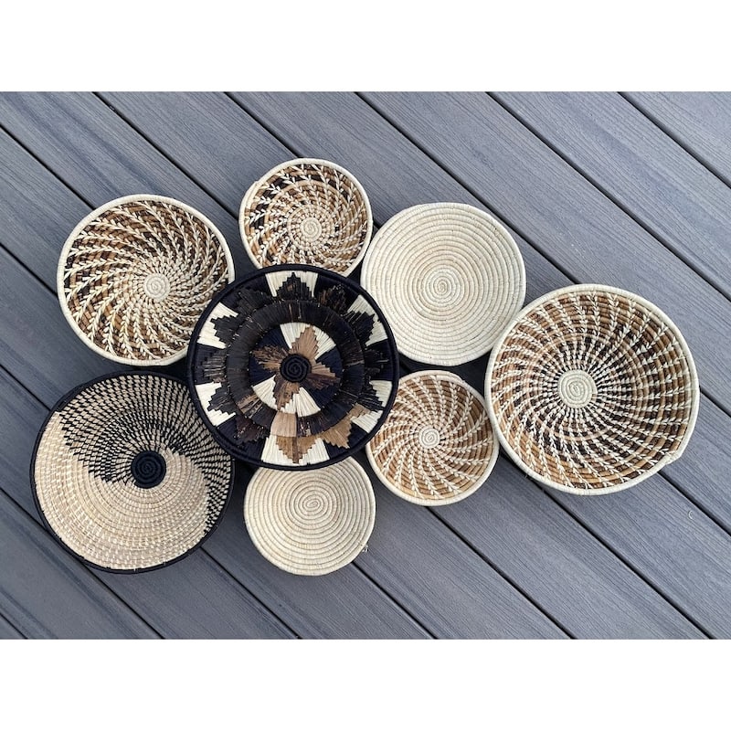 Set Of 8 Natural Color Wall Hanging Baskets 7.5"-12"