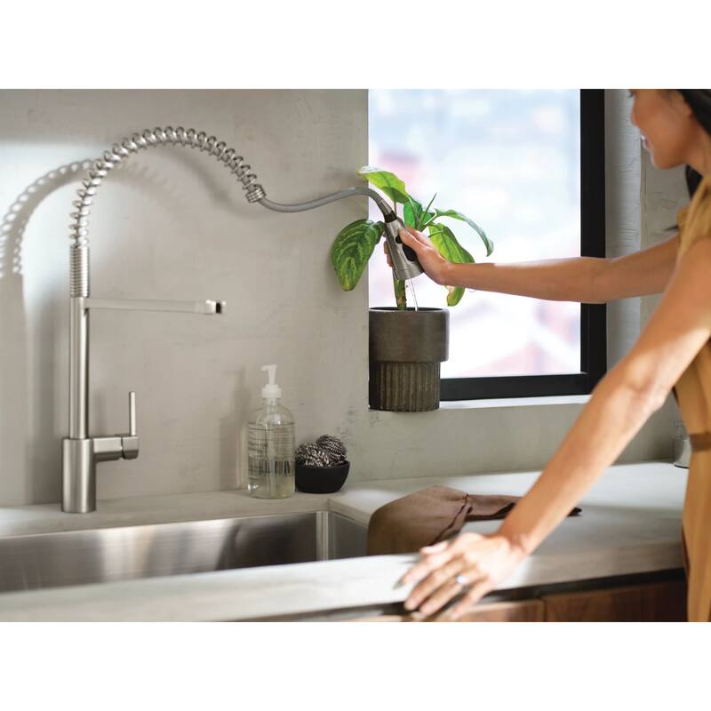 Moen F5923 Align 1.5 GPM Single Hole Pre-Rinse Pull Down Kitchen