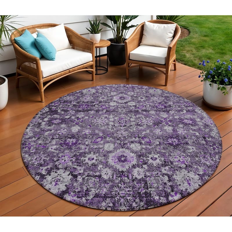 HomeRoots Oriental Traditional Rectangle Outdoor Rug - 8' Round