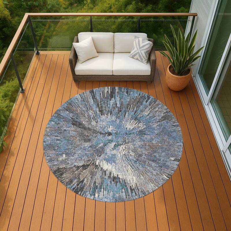 Machine Washable Indoor/ Outdoor Abstract Burst Chantille Rug - Denim - 8' x 8'