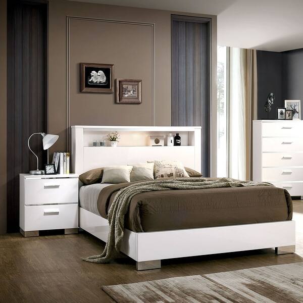 slide 8 of 7, Furniture of America Champs Solid Wood Storage 3-piece Queen Bed Set White