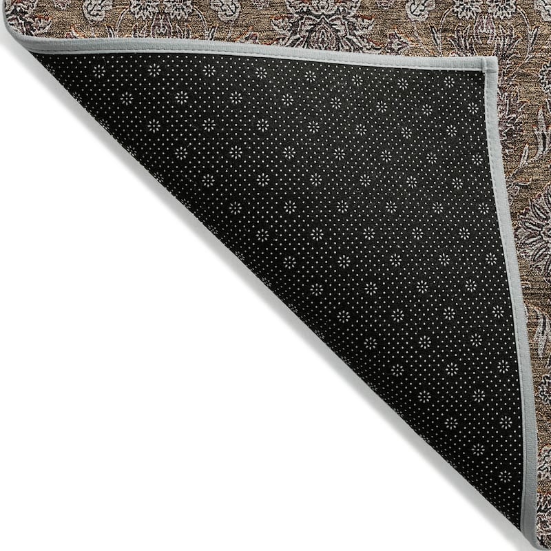 Machine Washable Indoor/ Outdoor Chantille Traditional Floral Rug