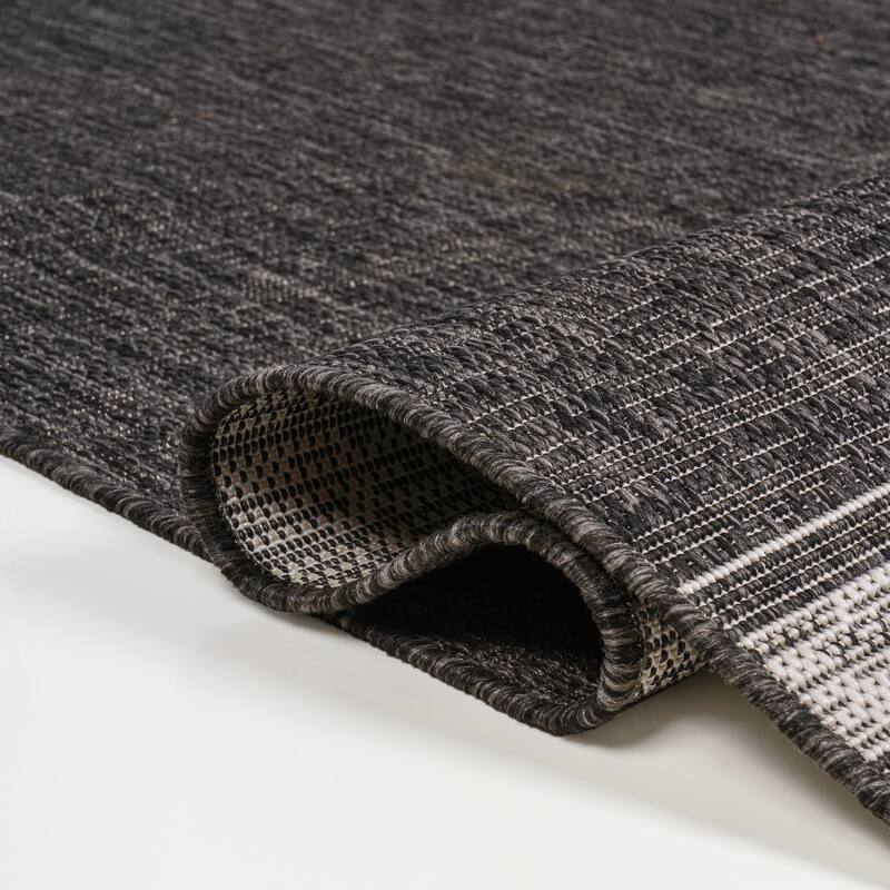 JONATHAN Y Darcy Modern Minimalist Mingled Solid Black/Cream Indoor/Outdoor Area Rug