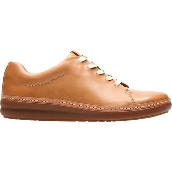 clarks amberlee crest