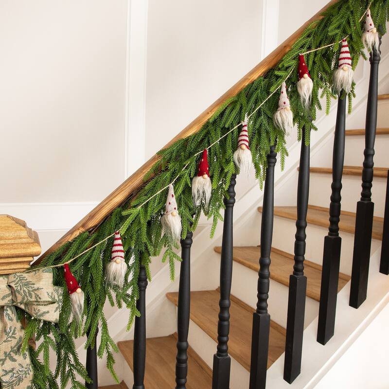 Plush Mini Gnomes with Knitted Hats Christmas Garland - 4.25'