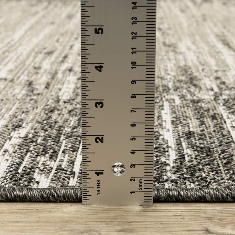 Style Haven Grayton Weathered Textures Beige/ Black Indoor-Outdoor Fringe Edge Rug