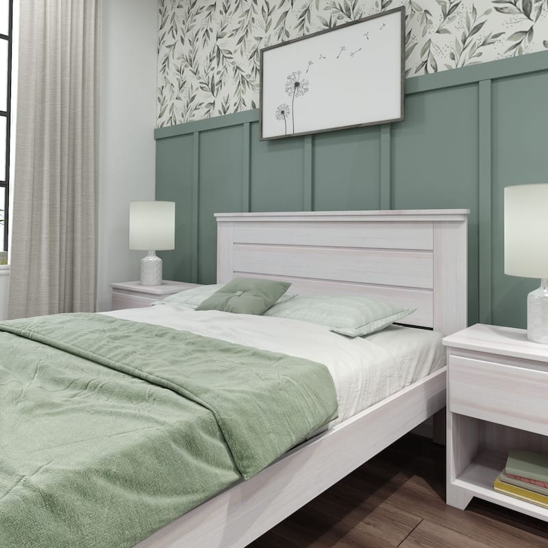 Max and Lily Farmhouse Queen Panel Bed