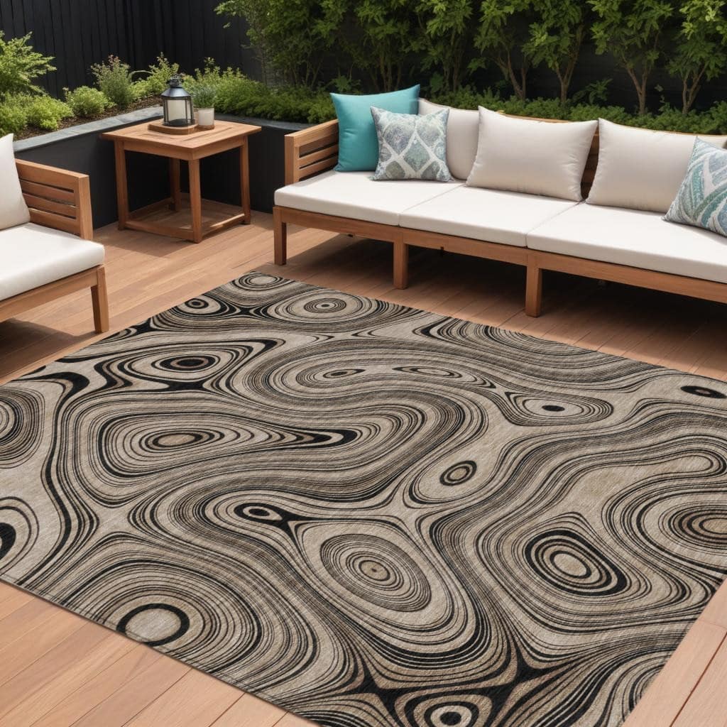 HomeRoots Geometric Transitional Rectangle Outdoor Rug