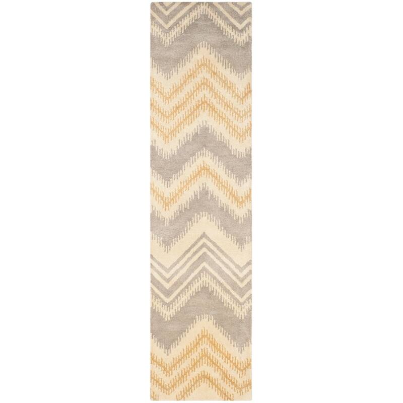 SAFAVIEH Handmade Capri Alexanne Modern Wool Rug