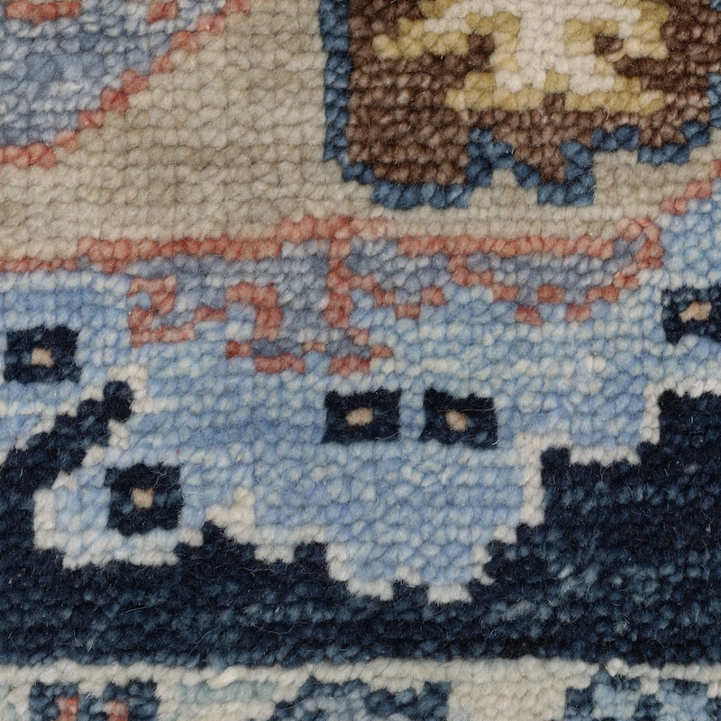Maylin Traditional Oriental Navy/ Multi Area Rug