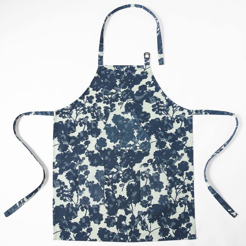 Exclusive Fabrics Fleur Printed Cotton Apron - 27 X 34