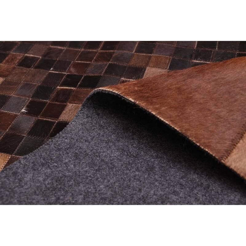 ECARPETGALLERY Handmade Cowhide Patchwork Dark Brown Leather Rug - 6'1 x 6'1