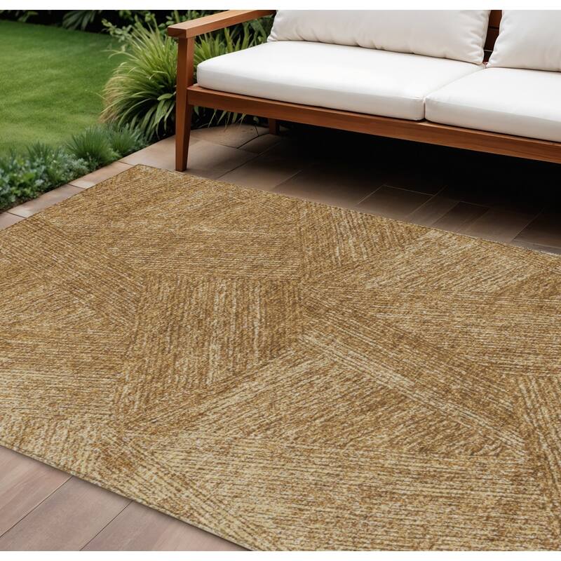 HomeRoots Abstract Transitional Rectangle Outdoor Rug - 5' X 8'