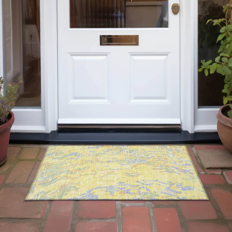 Machine Washable Indoor/ Outdoor Abstract Flow Chantille Rug