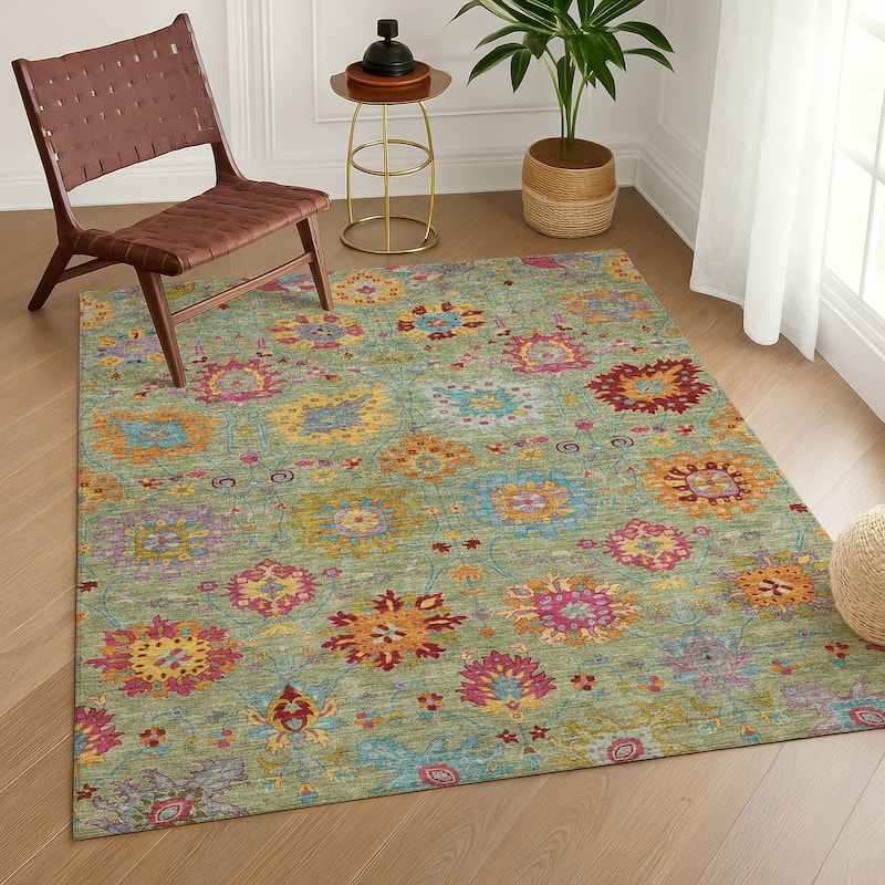 Machine Washable Indoor/ Outdoor Traditional Kashan Chantille Rug
