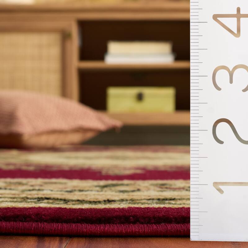 SAFAVIEH, Lyndhurst Utako Traditional European Oriental Rug