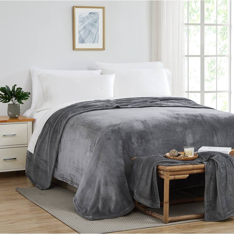 Southshore Fine Linens Premium Fleece Blanket